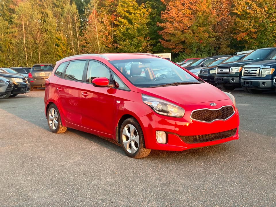 2014 KIA RONDO EX – Ludin Motors
